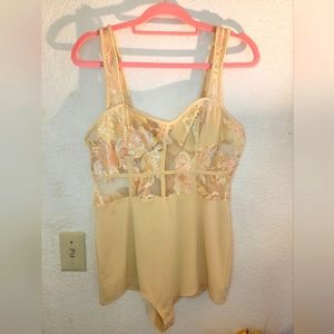 Bodysuit dress size 16 boutique made cream and light pink
